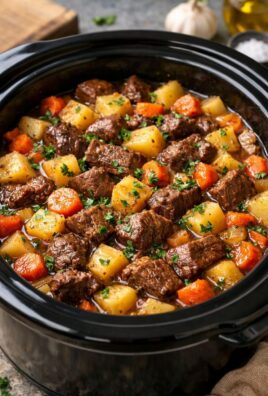 Ragoût de bœuf aux pommes de terre et aux carottes préparé à la mijoteuse